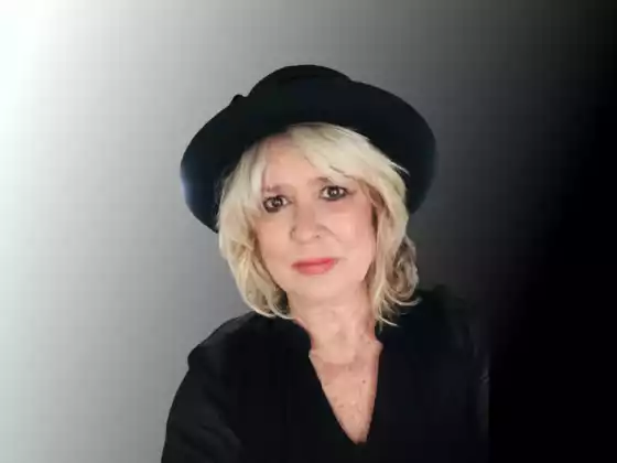 Landria Onkka,
Health & Wellness, Spirituality, Spirituality, Spirituality, Spirituality, Health & Wellness, Health & Wellness
Expert at Soulful Summit 2023: uma jornada interior, comece!